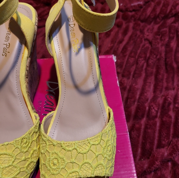 NWB Dream Paris Cherish Yellow Size 11 - Picture 6 of 7